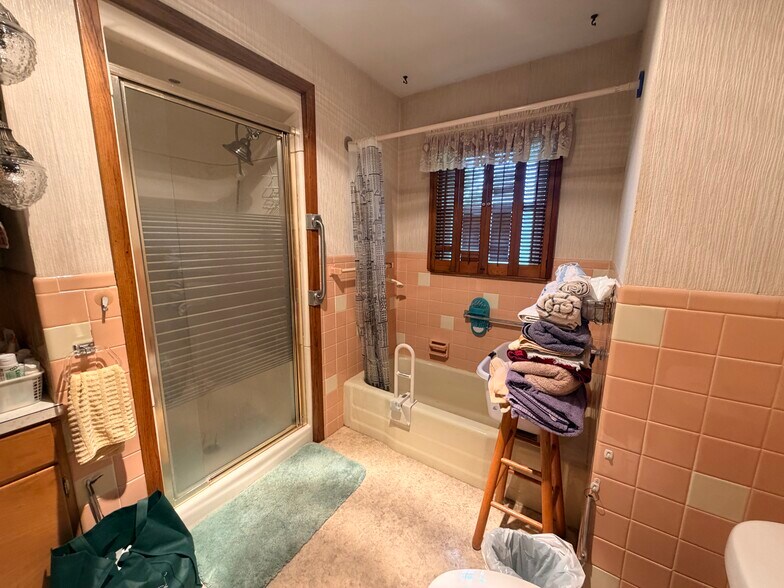 More Photos Of 2280 S Rock City Rd, Ridott Multifamily For Sale