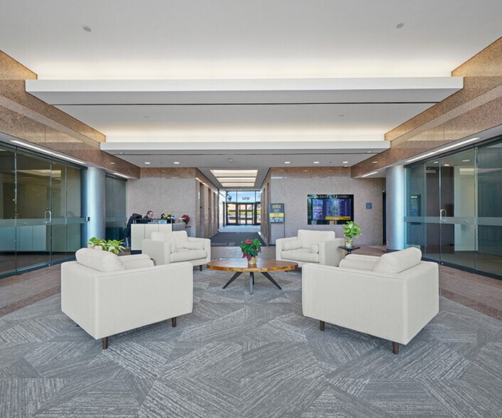 More Photos Of 1750 E Golf Rd, Schaumburg Coworking Space