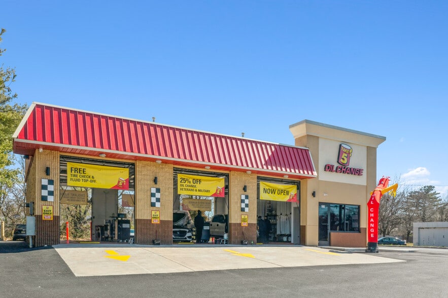 More Photos Of 131 N White Horse Pike, Lawnside Auto Repair For Lease