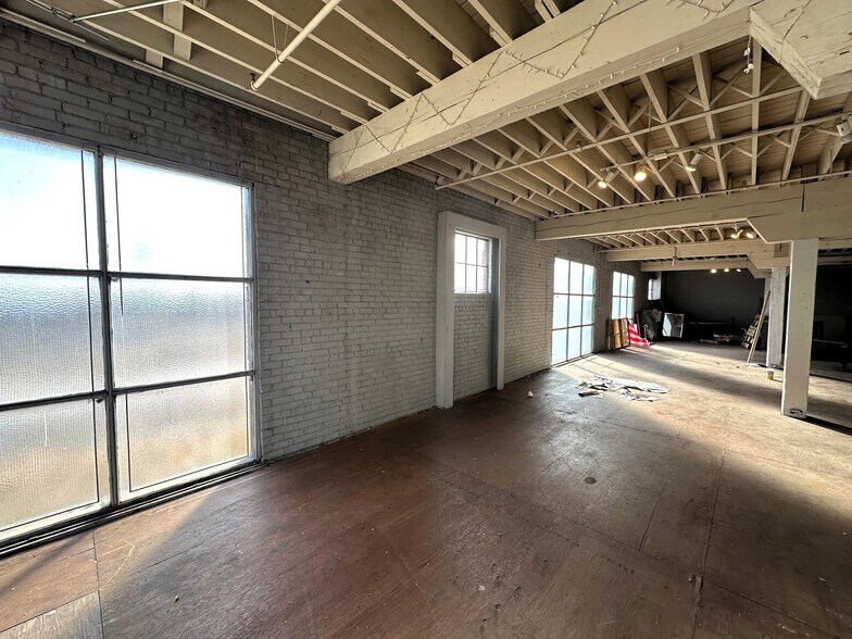 More Photos Of 501-517 S Grant St, Amarillo Flex For Sale