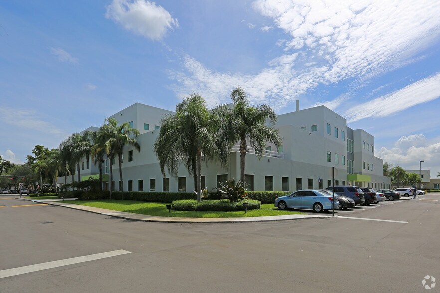 More Photos Of 7900 NW 154th St, Miami Lakes Office For Lease