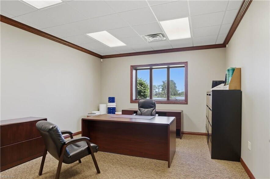 More Photos Of 319 Howard Dr, Sandusky Office For Sale