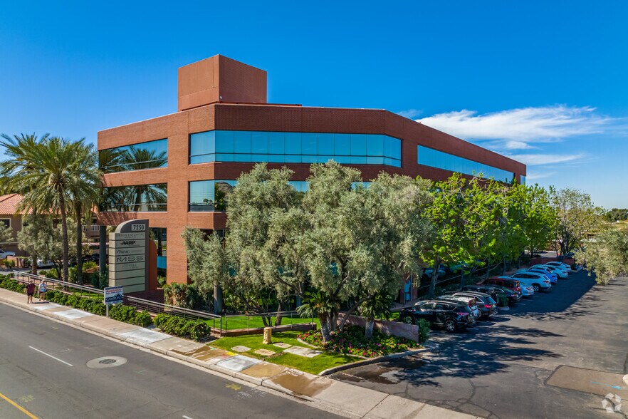 More Photos Of 7250 N 16th St, Phoenix Office For Sale