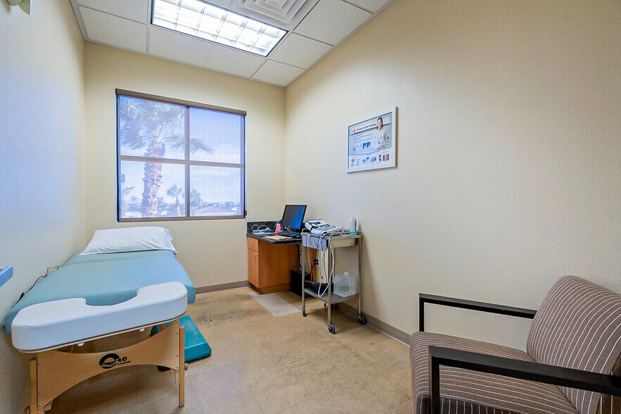 More Photos Of 7175 N Durango Dr, Las Vegas Medical For Lease