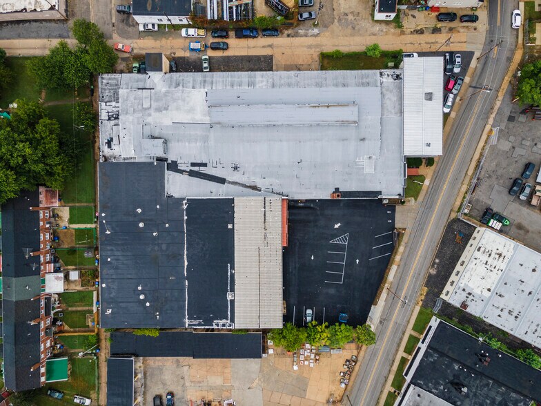 More Photos Of 4128 Hayward Ave, Baltimore Warehouse For Lease