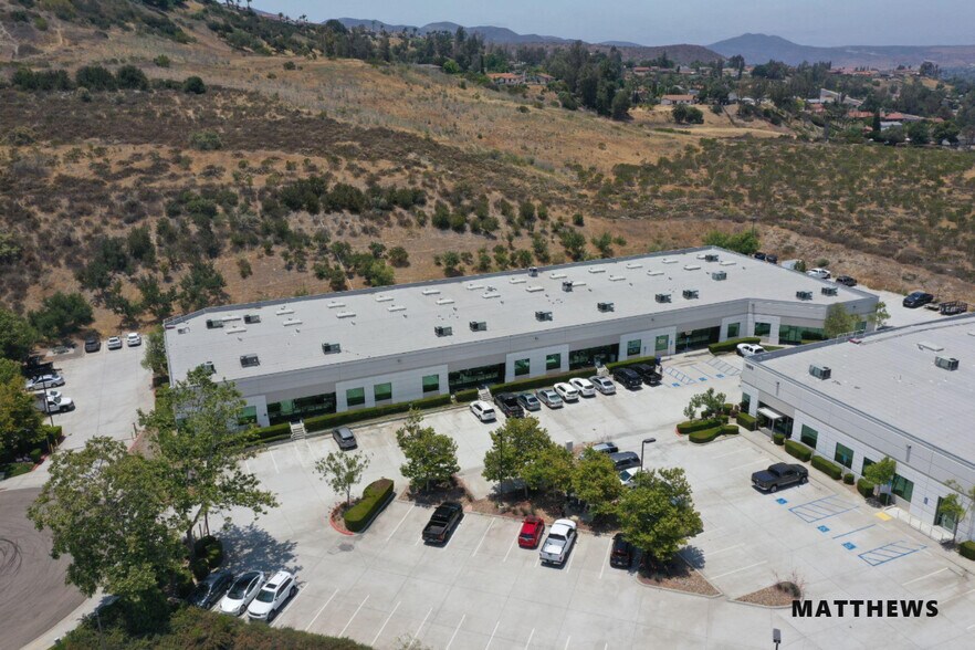 Primary Photo Of 1950 Cordell Ct, El Cajon Light Manufacturing For Lease