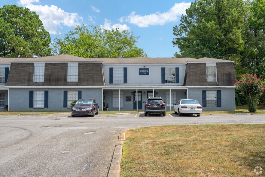 More Photos Of 107 Sterling Ct NW, Center Point Apartments For Sale
