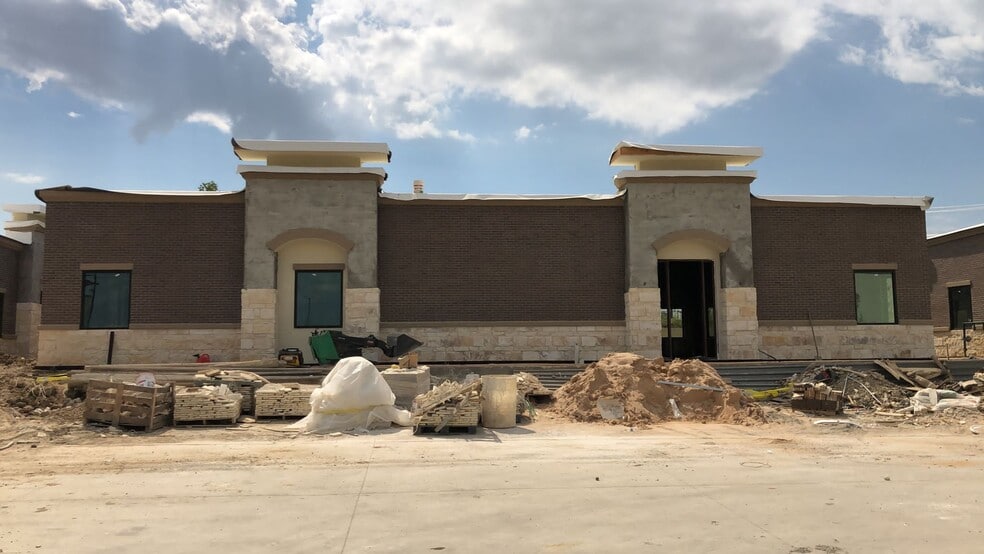More Photos Of 14111 King Rd, Frisco Storefront Retail Office For Lease