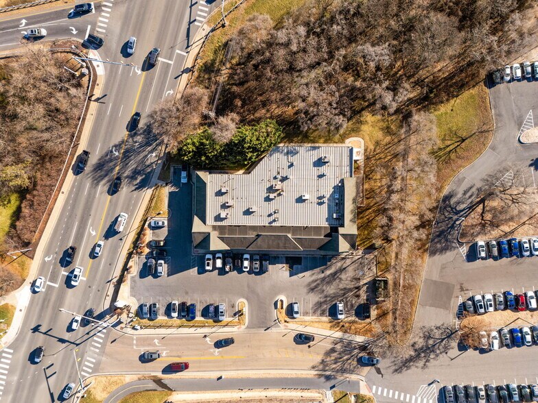 More Photos Of 1326 Hillside Ave, Harrisonburg Freestanding For Lease