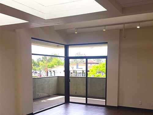 More Photos Of 3892 State St, Santa Barbara Medical For Lease