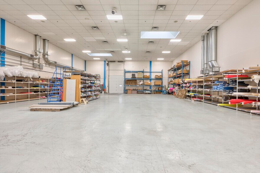 More Photos Of 8128 River Way, Delta Manufacturing For Lease