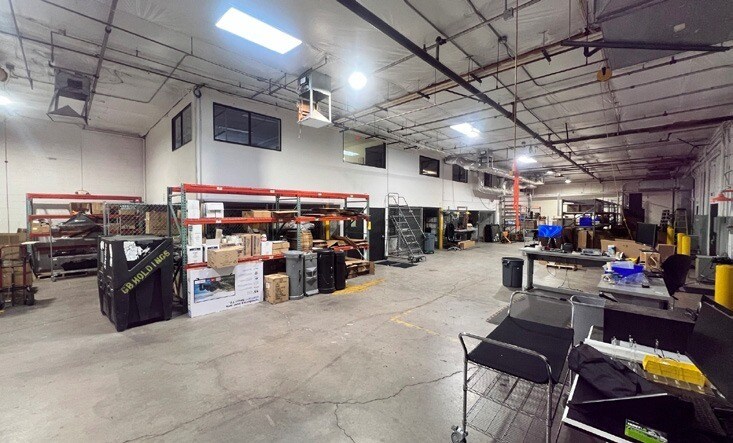 More Photos Of 7681 E Gray Rd, Scottsdale Light Manufacturing For Lease