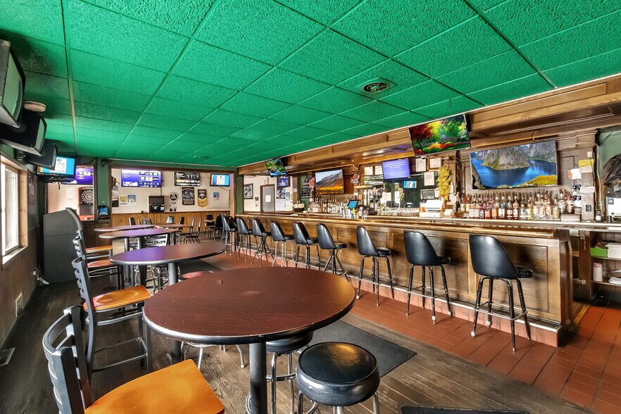 More Photos Of 2794 Harlem Rd, Cheektowaga Storefront Retail Residential For Sale