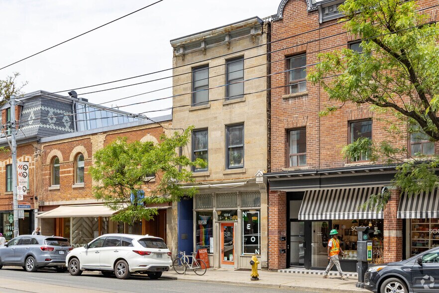 Primary Photo Of 1024 Queen St W, Toronto Storefront Retail Residential For Sale