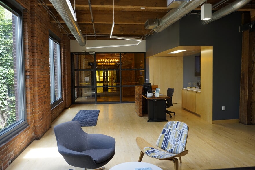 More Photos Of 201 Main St SE, Minneapolis Loft Creative Space For Lease