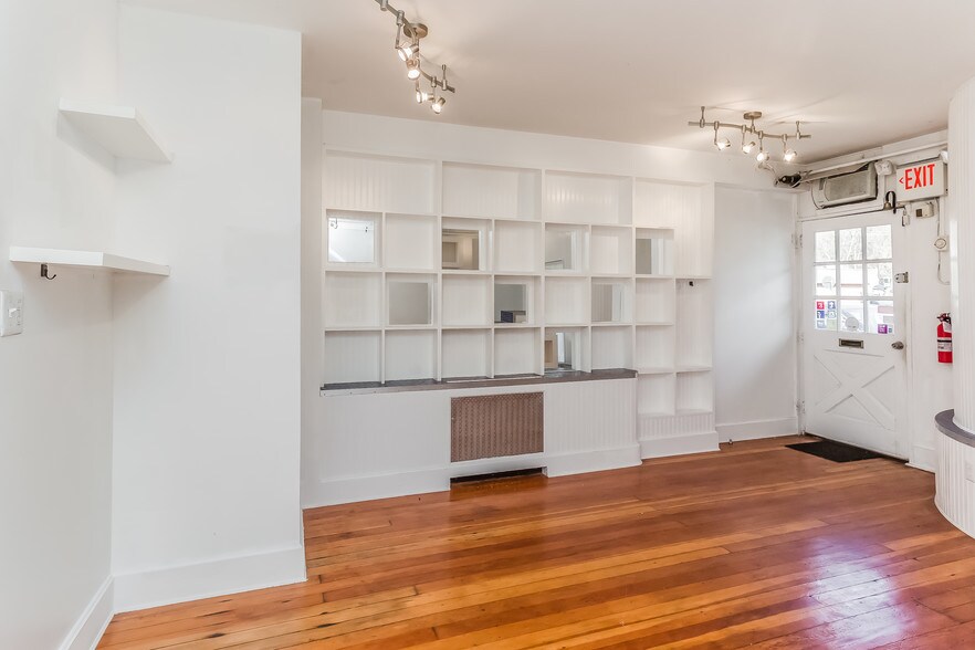 More Photos Of 29 Race St, Frenchtown Storefront Retail Office For Sale