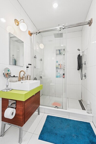 More Photos Of 260 Martin Luther King Jr Dr, Jersey City General Retail For Sale