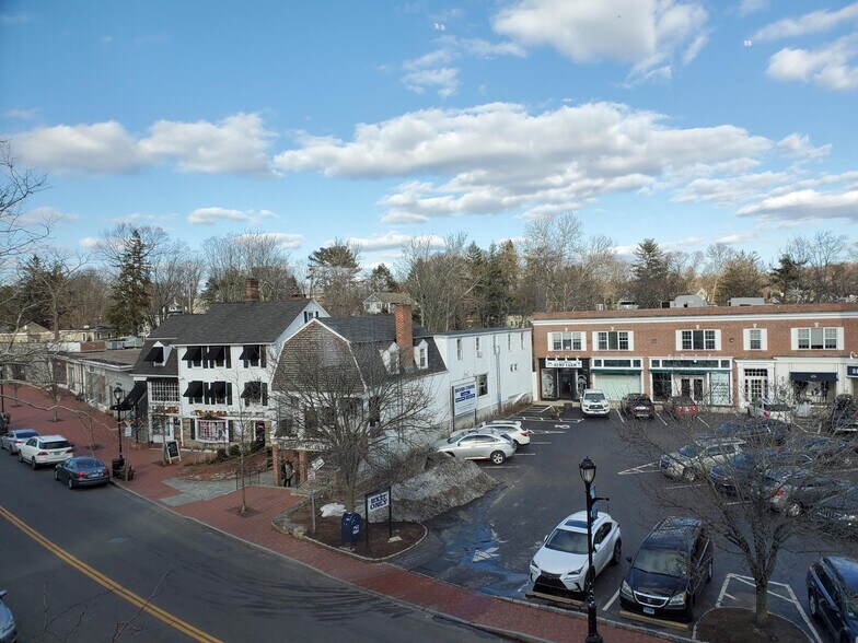 More Photos Of 125 Main St, Westport General Retail For Lease