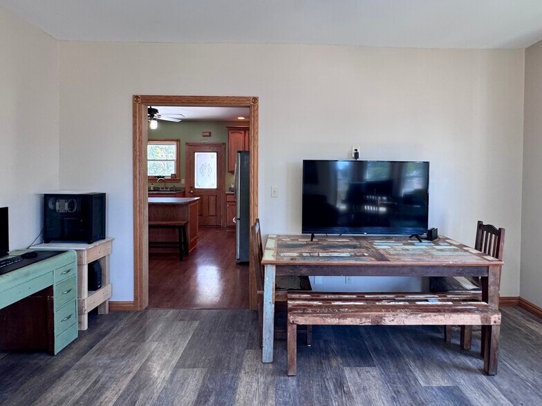 More Photos Of 1415 4th St, Fulton Storefront Retail Residential For Sale