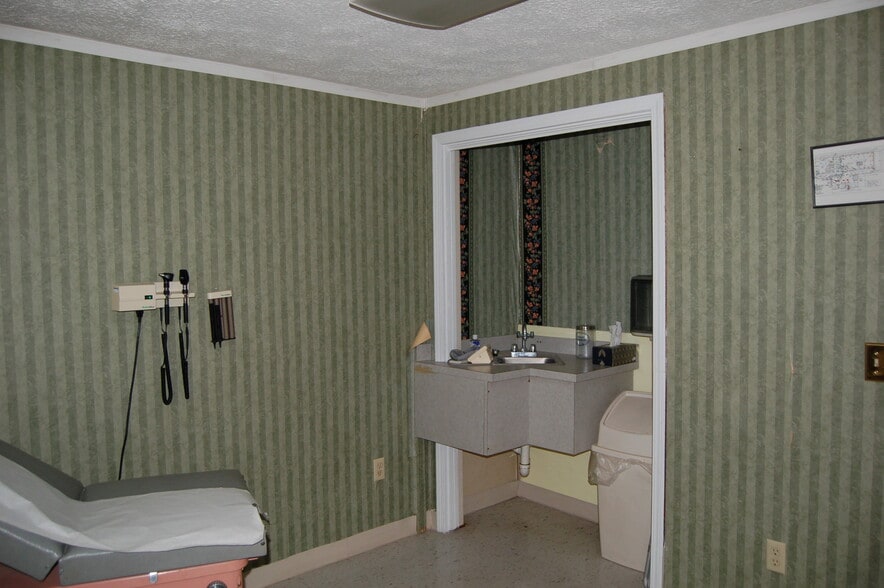 More Photos Of 4750 S Ky Route 321, Hagerhill Medical For Sale