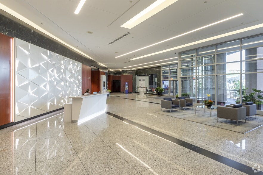 More Photos Of 312 Elm St, Cincinnati Office For Lease