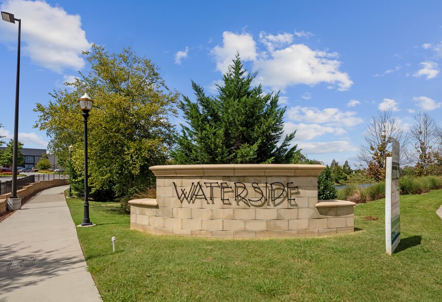 More Photos Of 7201 Shallowford Rd, Chattanooga Unknown For Lease