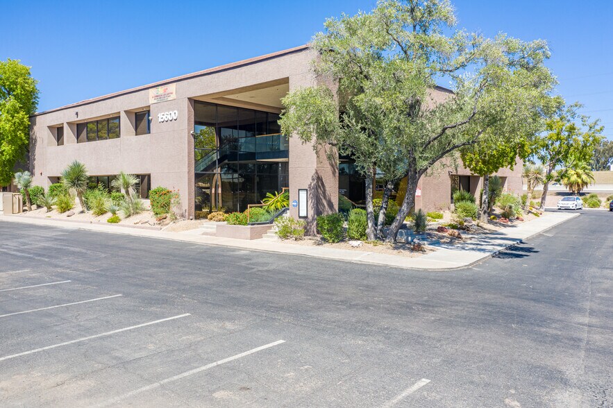 More Photos Of 15600-15650 N Black Canyon Hwy, Phoenix Office For Lease