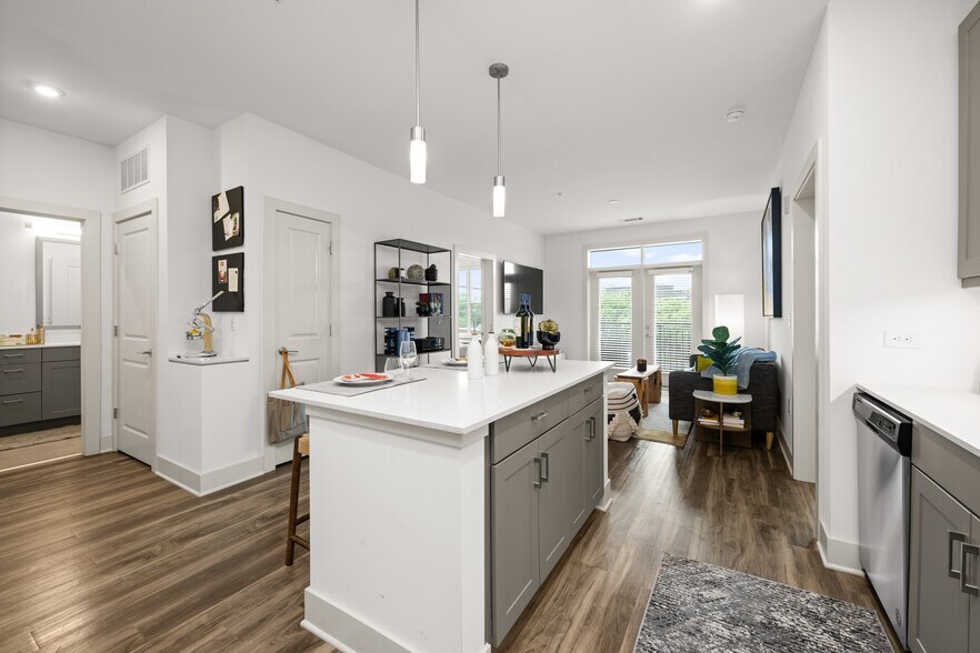 More Photos Of 145 New Bern St, Charlotte Apartments For Lease