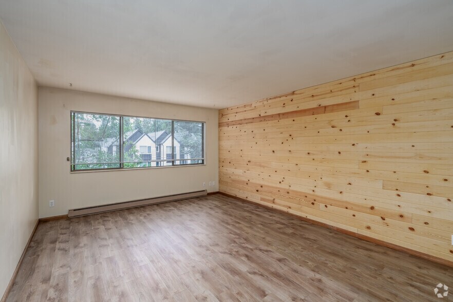 More Photos Of 13322 Greenwood Ave N, Seattle Apartments For Sale