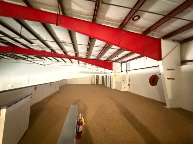 More Photos Of 175 Industrial Park Dr, Hollister Industrial For Sale
