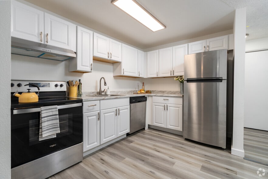 More Photos Of 465 N Arthur St, Kennewick Apartments For Sale