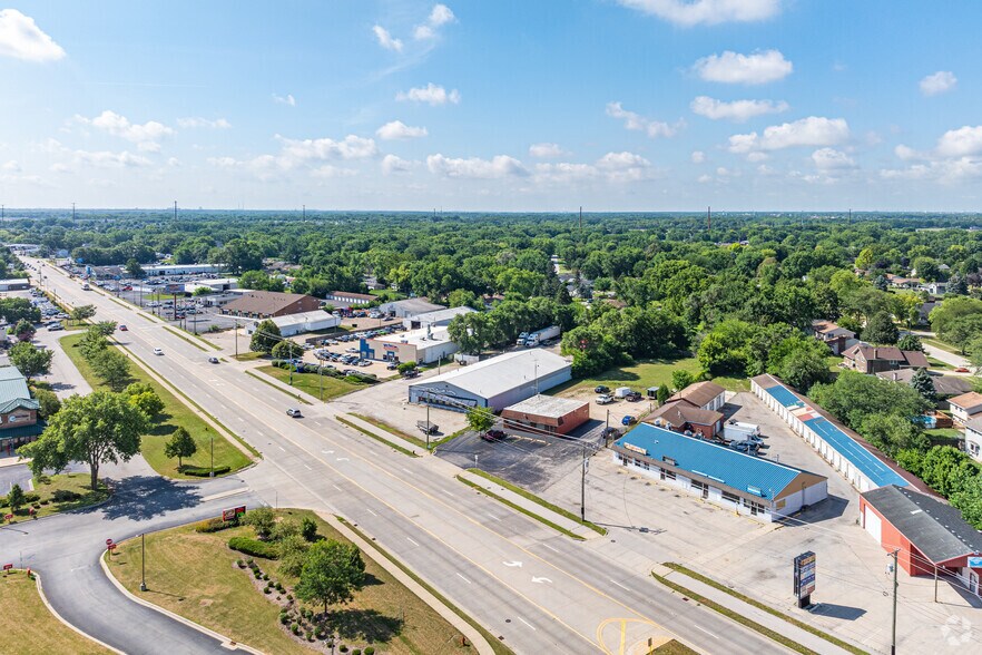 More Photos Of 15936 S Lincoln Hwy, Plainfield Storefront For Lease
