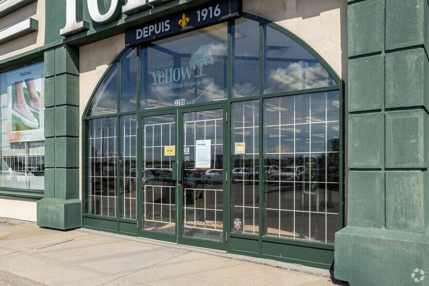 More Photos Of 3205-3273 Aut Jean-Noël-Lavoie, Laval General Retail For Lease