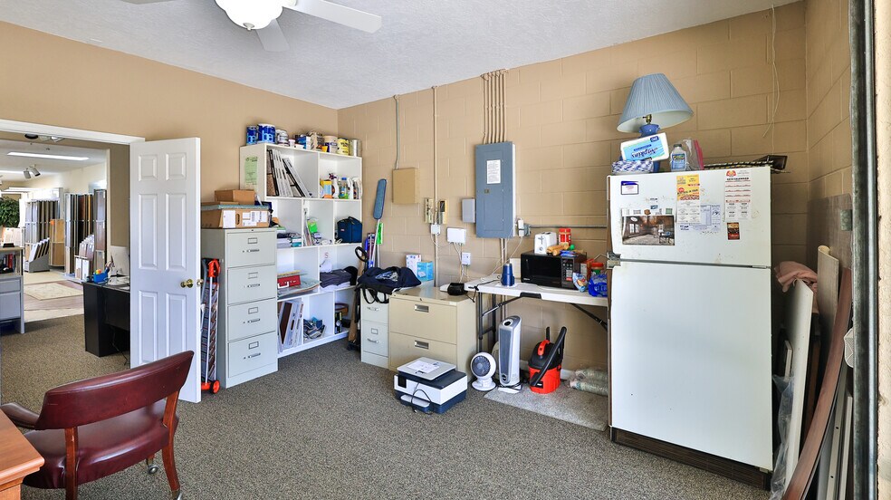 More Photos Of 4720 E Moody Blvd, Bunnell Freestanding For Sale