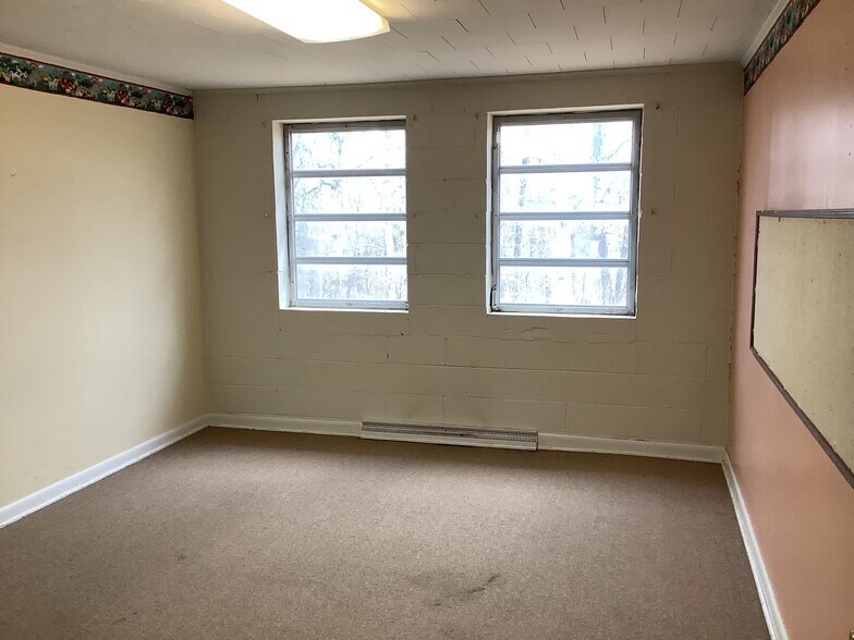 More Photos Of 605 Clarksbury Church Rd, Thomasville Religious Facility For Sale