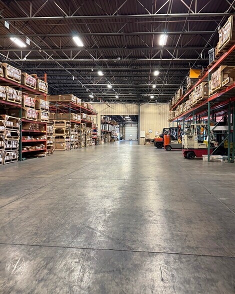 More Photos Of 14 McFadden Rd, Palmer Warehouse For Lease