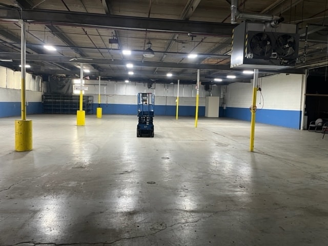 More Photos Of 95 Grand Ave, Pawtucket Manufacturing For Lease