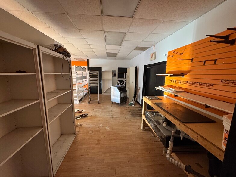 More Photos Of 1330 Howland Blvd, Deltona Freestanding For Sale