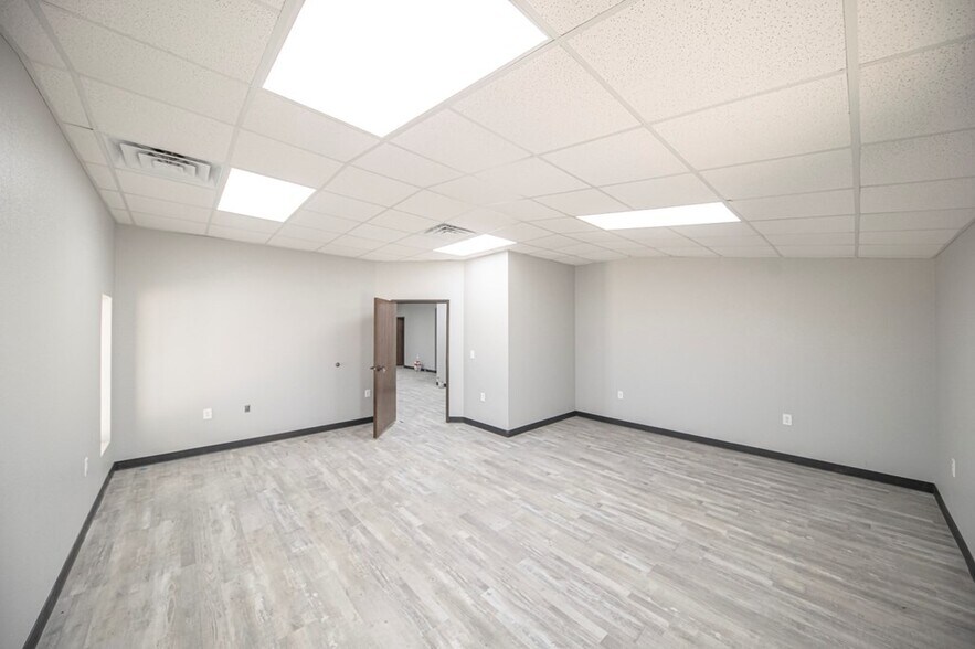 More Photos Of 16651 W Basin St, Odessa Industrial For Sale