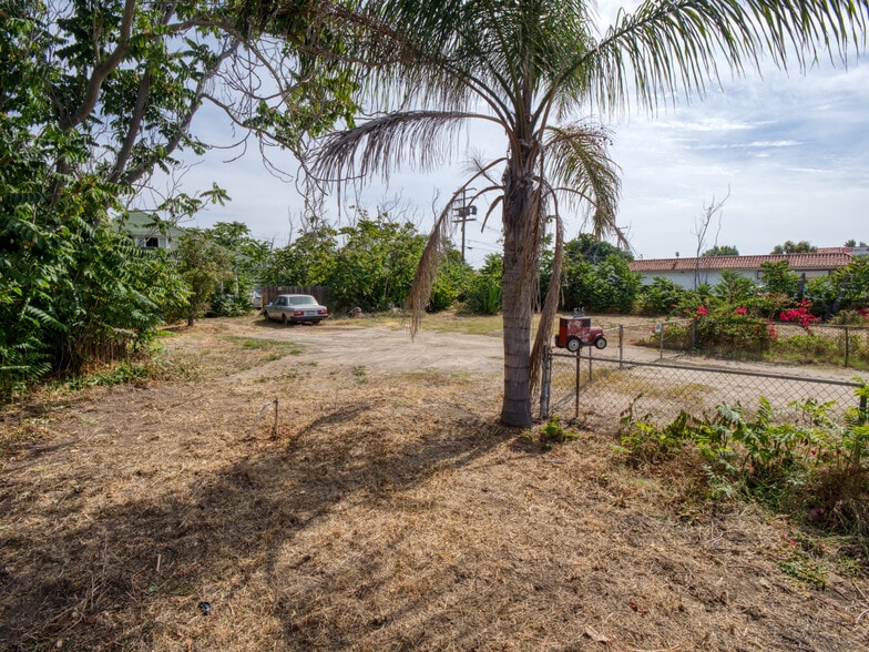 More Photos Of 516 S State College Blvd, Anaheim Land For Sale