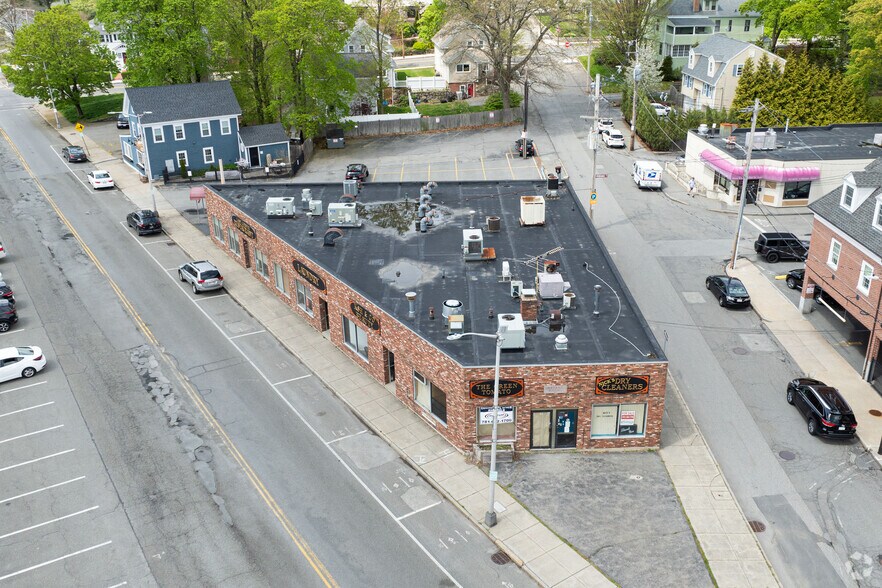 More Photos Of 41-47 High St, Reading Restaurant For Lease