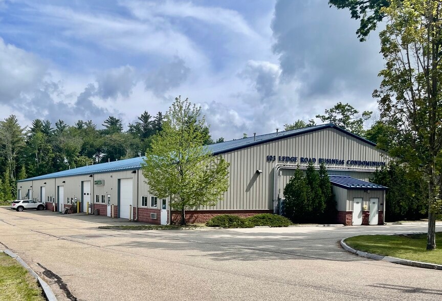 More Photos Of 103 Ledge Rd, Seabrook Warehouse For Sale