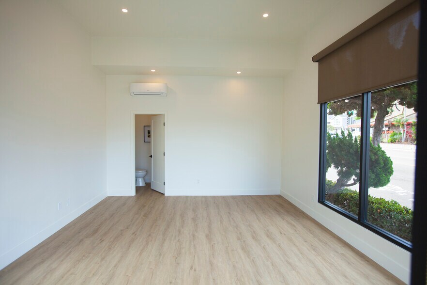 More Photos Of 1227-1239 Scott St, San Diego Office For Lease