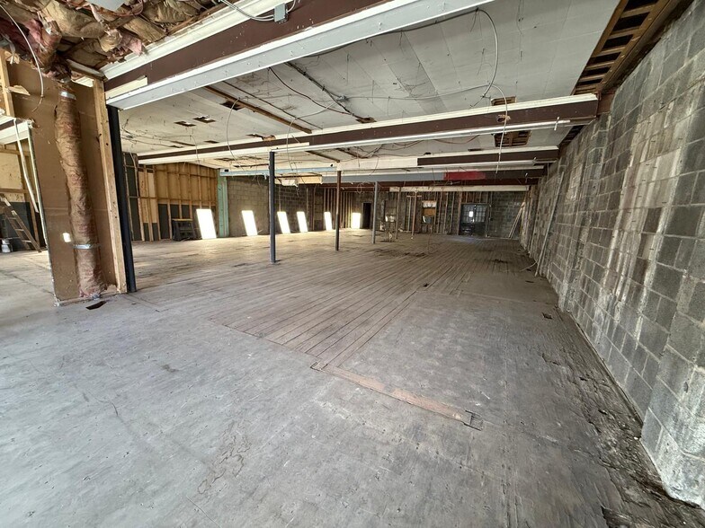 More Photos Of 1435 Victory Hwy, North Smithfield Freestanding For Lease