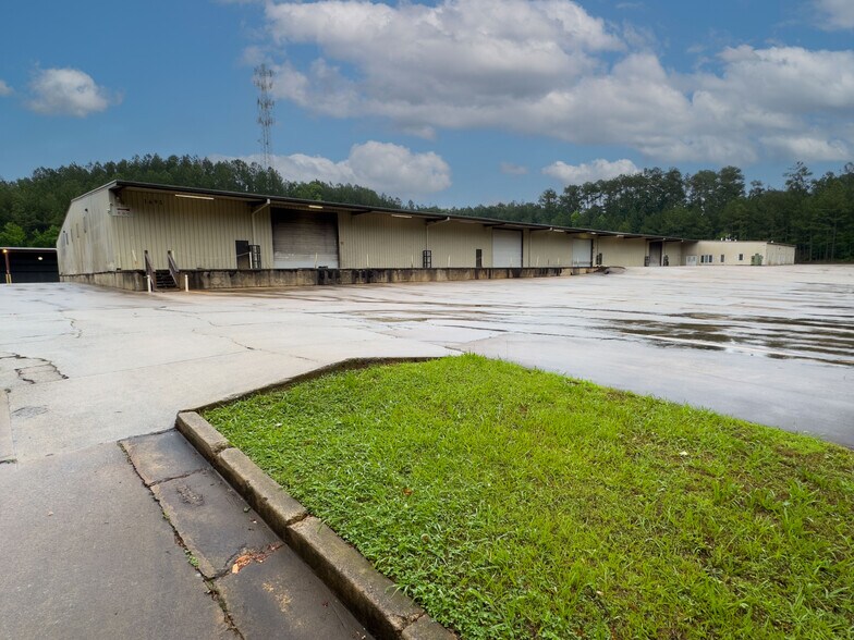 More Photos Of 1695 Buford Hwy, Duluth Warehouse For Sale