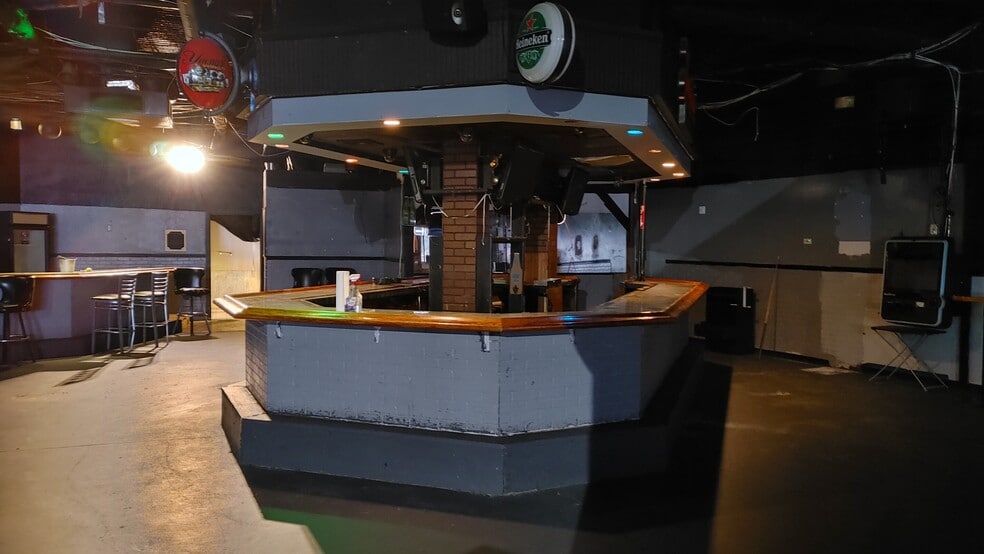 More Photos Of 1360 N State Road 7, Margate Freestanding For Lease