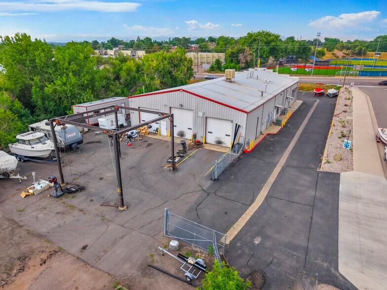 More Photos Of 4260 S Federal Blvd, Englewood Showroom For Sale
