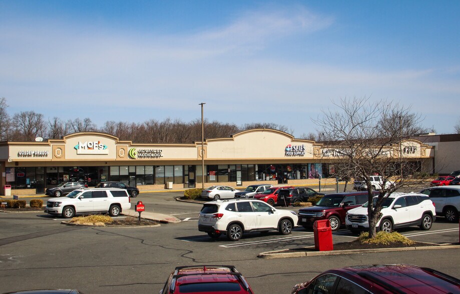 More Photos Of 98-122 E Rt-59, Nanuet Unknown For Lease