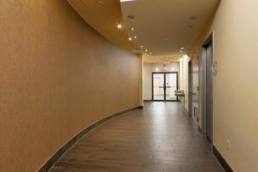 More Photos Of 100 Dutch Hill Rd, Orangeburg Medical For Lease