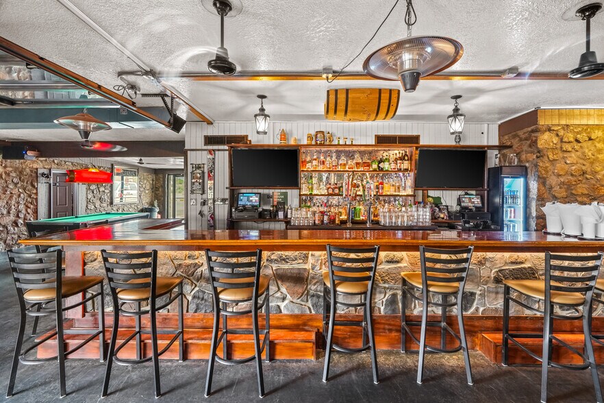 More Photos Of 5200 Doniphan Dr, El Paso Bar For Sale